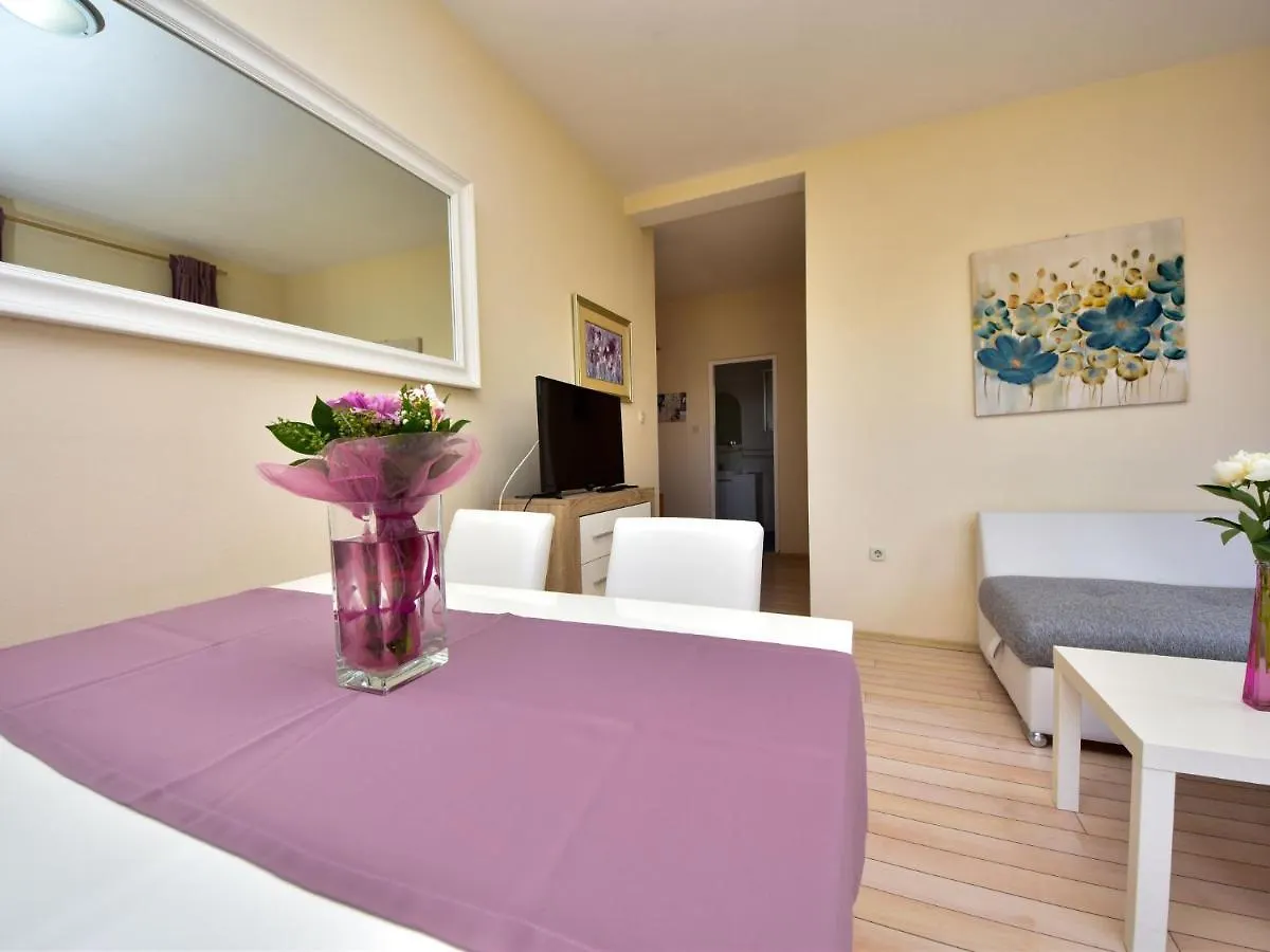 Apartment Melandura-1 By Interhome Dinjiška